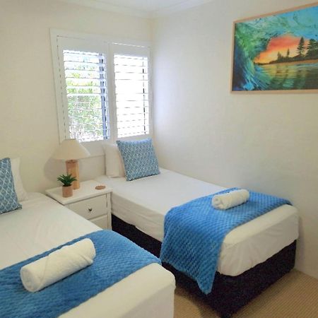Joanne Apartments Калундра Екстериор снимка