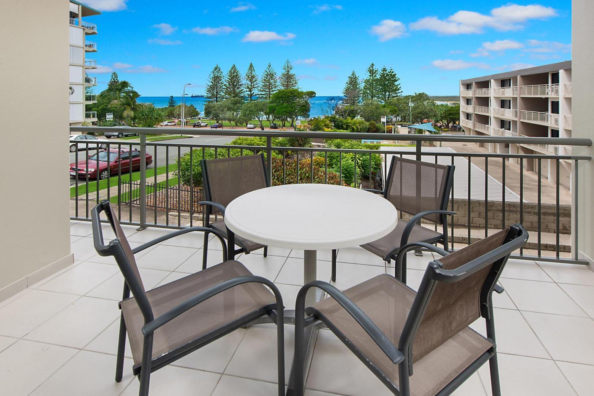 Joanne Apartments Калундра Екстериор снимка