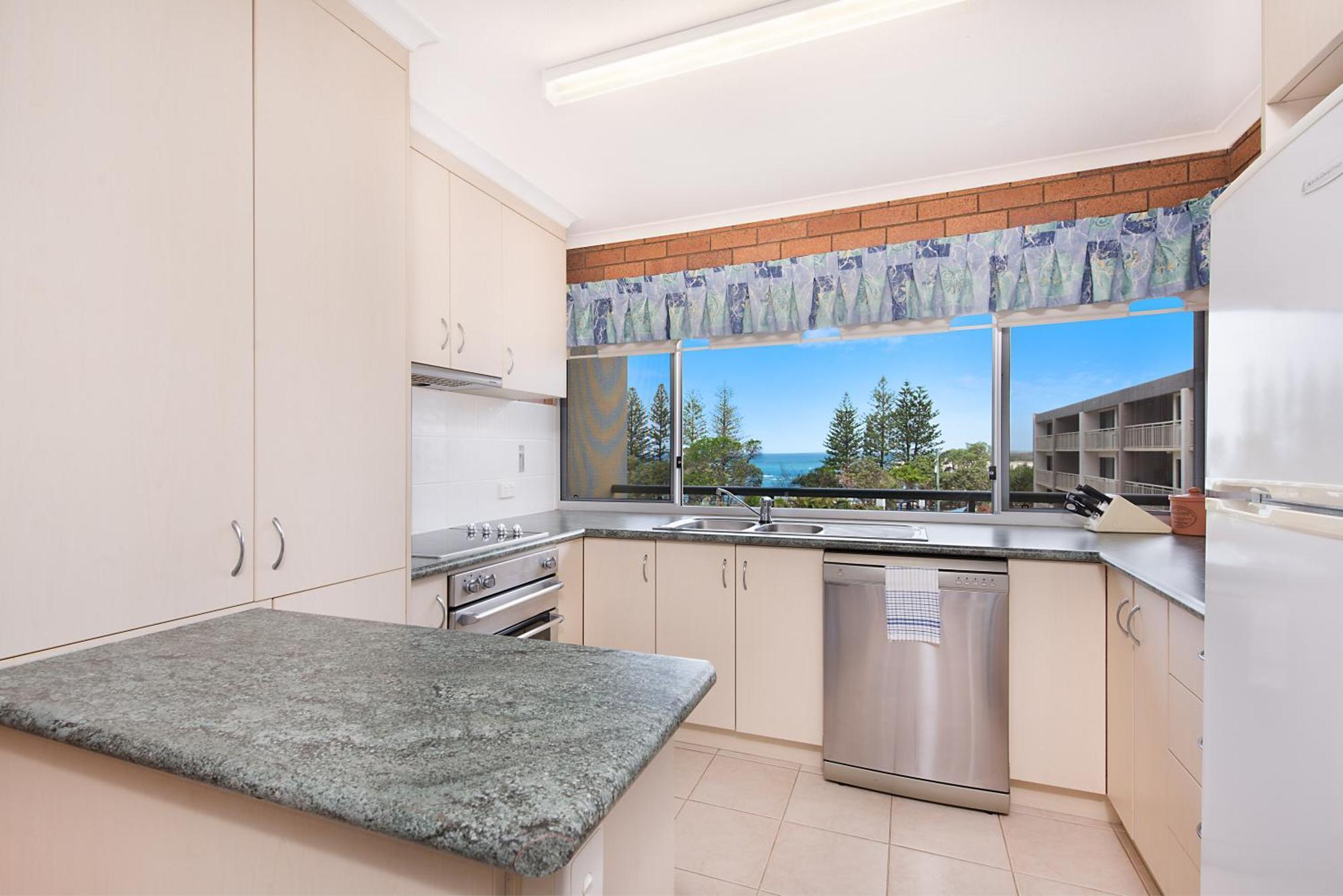 Joanne Apartments Калундра Стая снимка