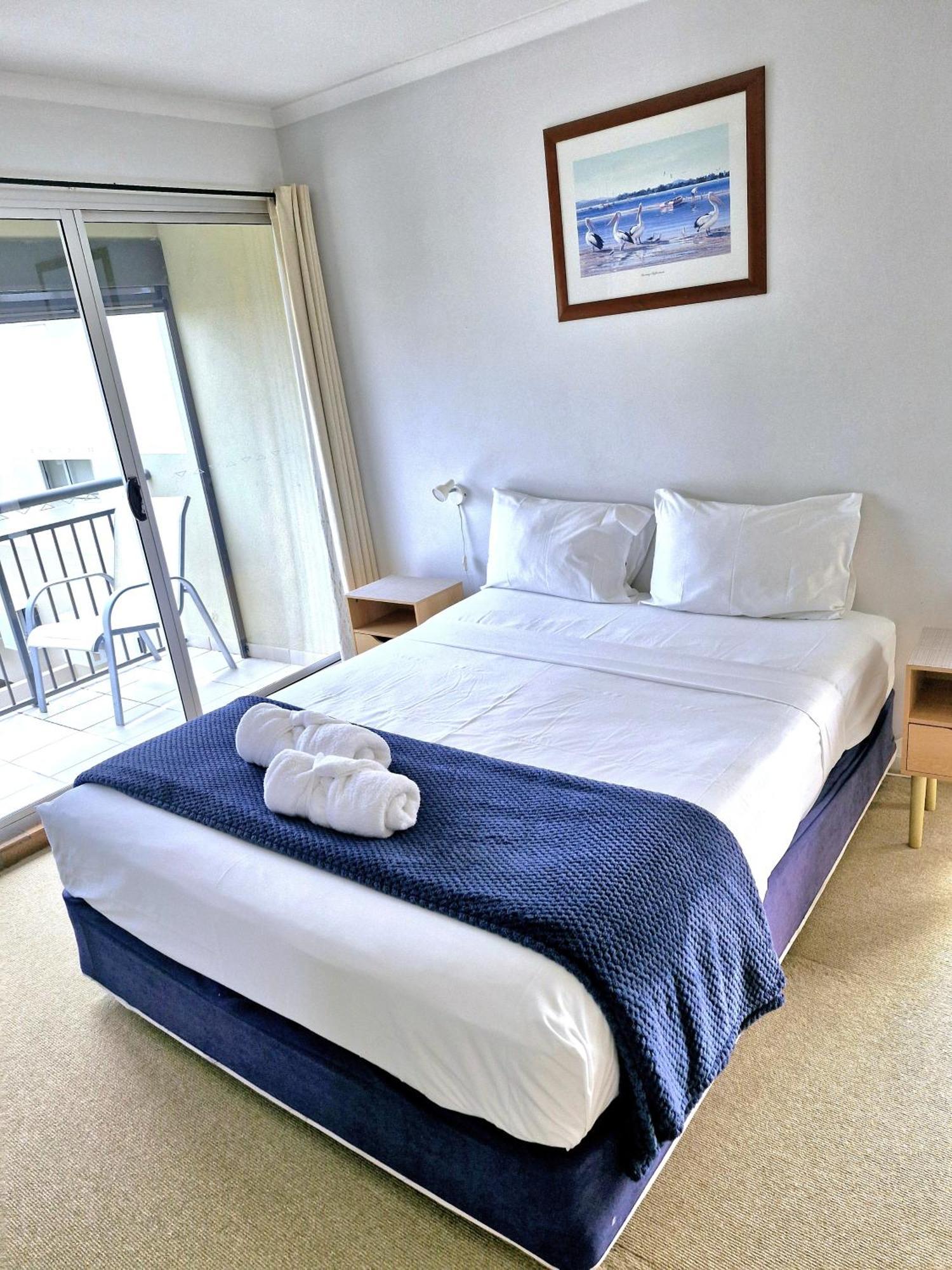 Joanne Apartments Калундра Екстериор снимка
