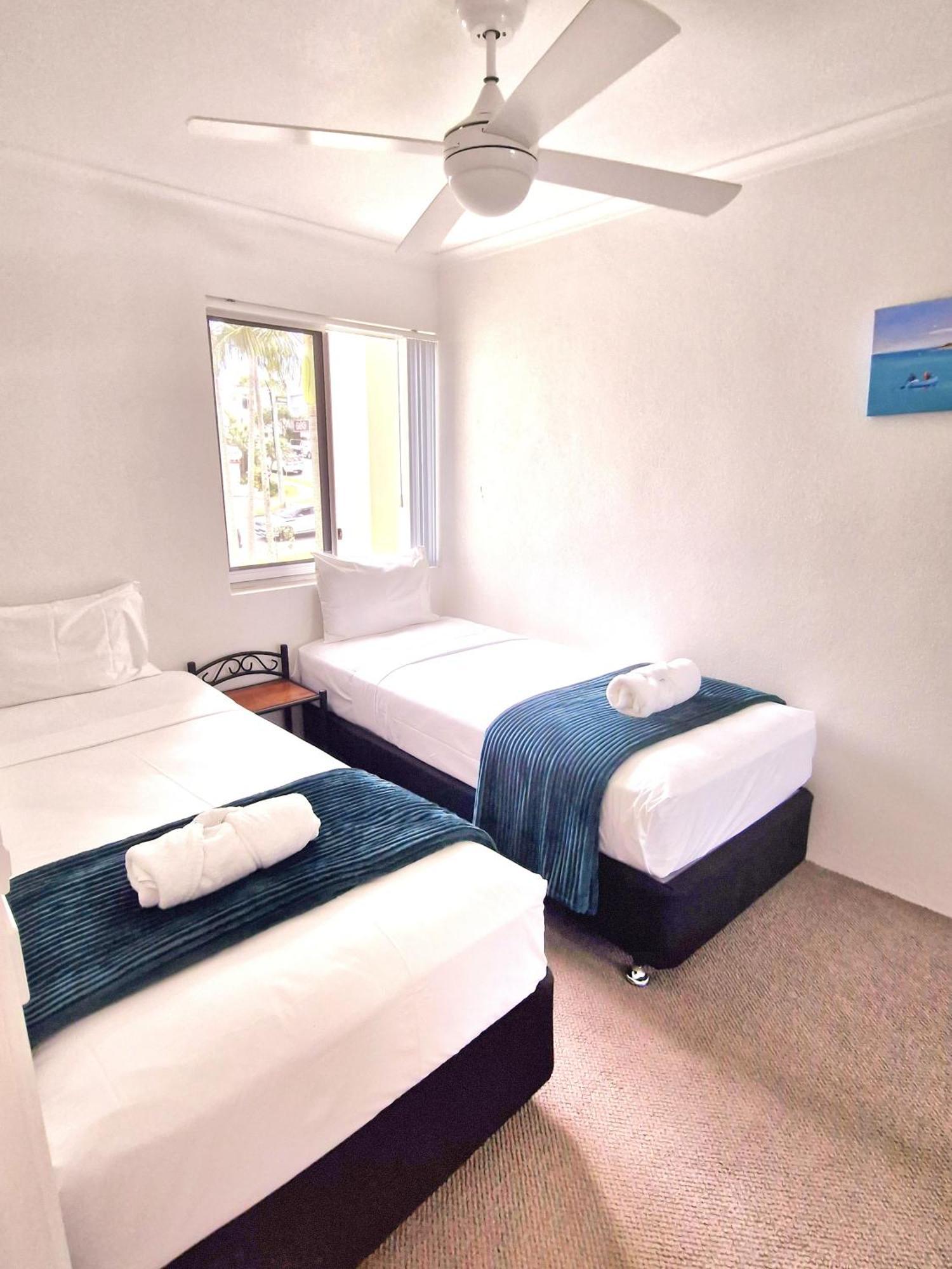 Joanne Apartments Калундра Екстериор снимка