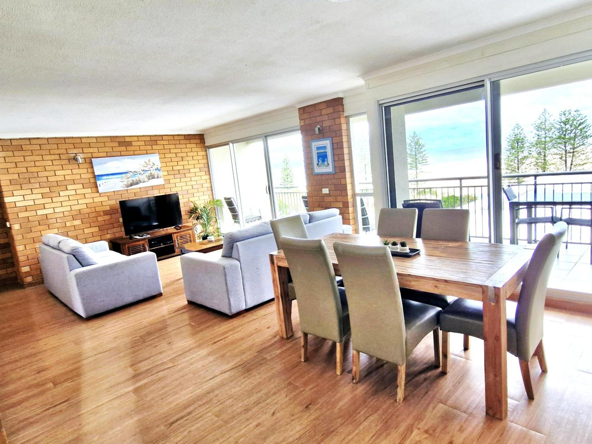Joanne Apartments Калундра Екстериор снимка