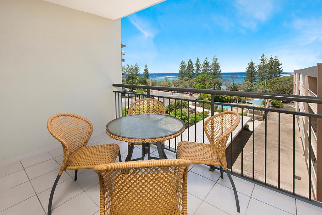 Joanne Apartments Калундра Екстериор снимка