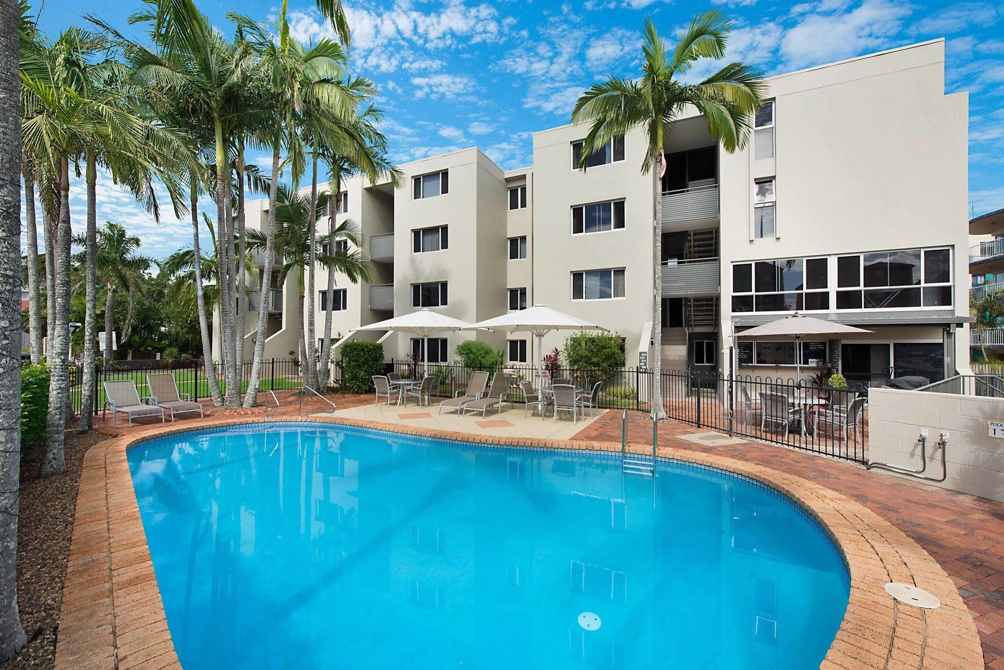 Joanne Apartments Калундра Екстериор снимка
